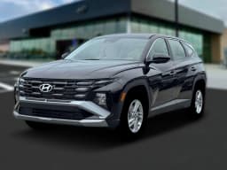 Hyundai Tucson SE FWD 2026 — side view