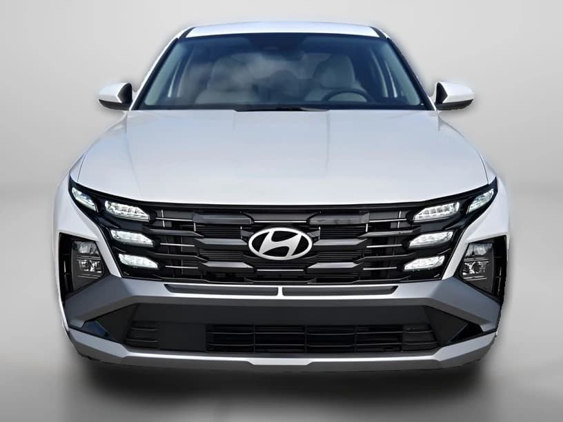 Hyundai Tucson SE FWD 2026 — side view