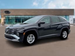 Hyundai Tucson SE FWD 2026 — side view