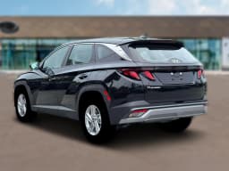 Hyundai Tucson SE FWD 2026 — side view