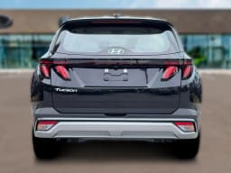 Hyundai Tucson SE FWD 2026 — side view