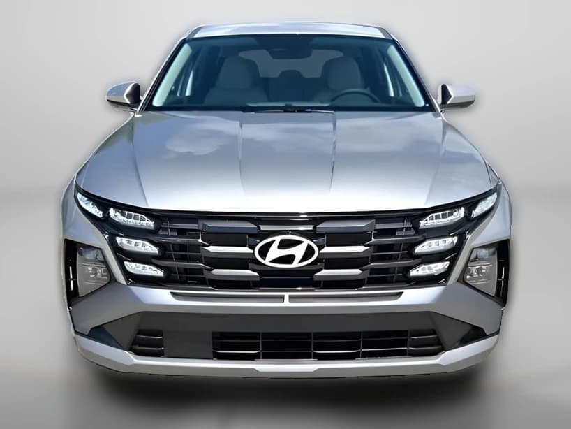 Hyundai Tucson SE FWD 2026 — side view