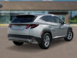 Hyundai Tucson SE FWD 2026 — side view
