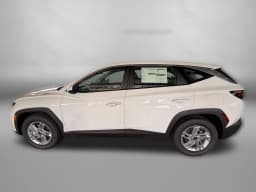 Hyundai Tucson SE FWD 2026 — side view