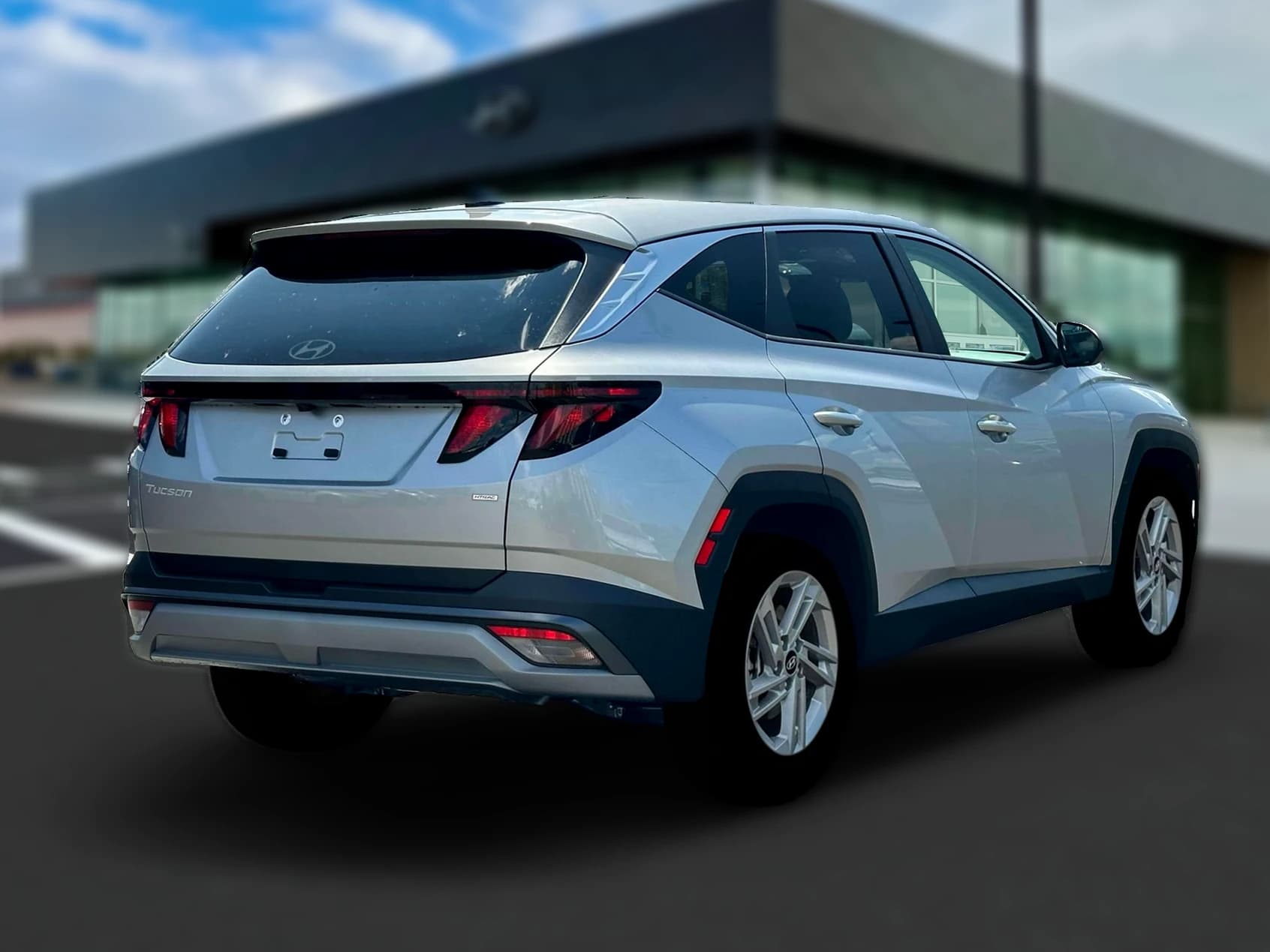 Hyundai Tucson SE AWD 2026 — side view