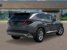 Hyundai Tucson SE AWD 2026 — side view