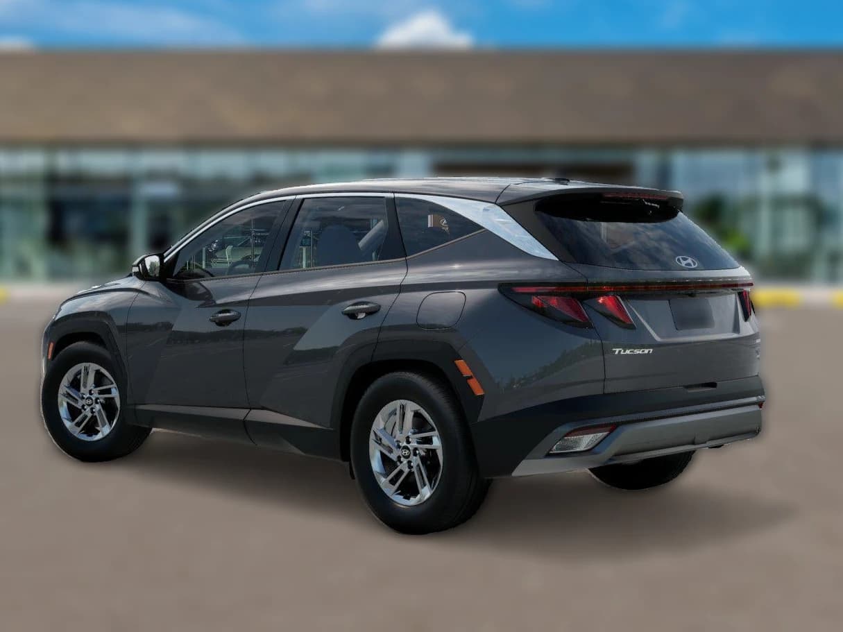 Hyundai Tucson SE AWD 2026 — side view