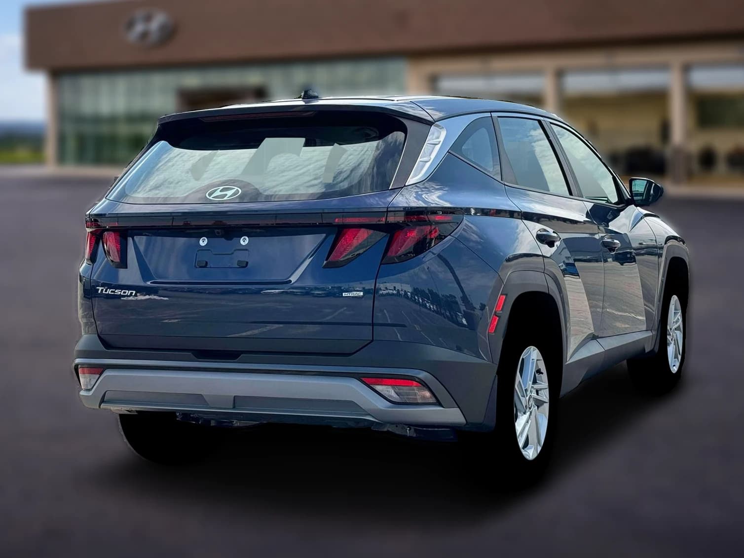 Hyundai Tucson SE AWD 2026 — side view