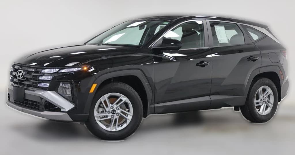 Hyundai Tucson SE AWD 2026 — side view