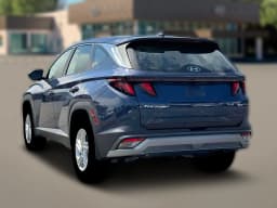 Hyundai Tucson SE AWD 2026 — side view