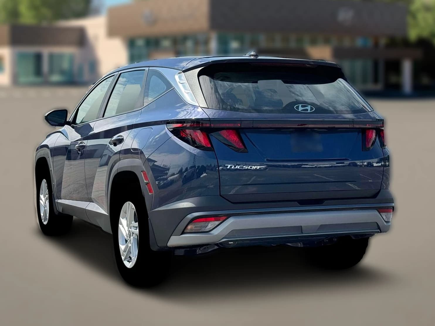 Hyundai Tucson SE AWD 2026 — side view