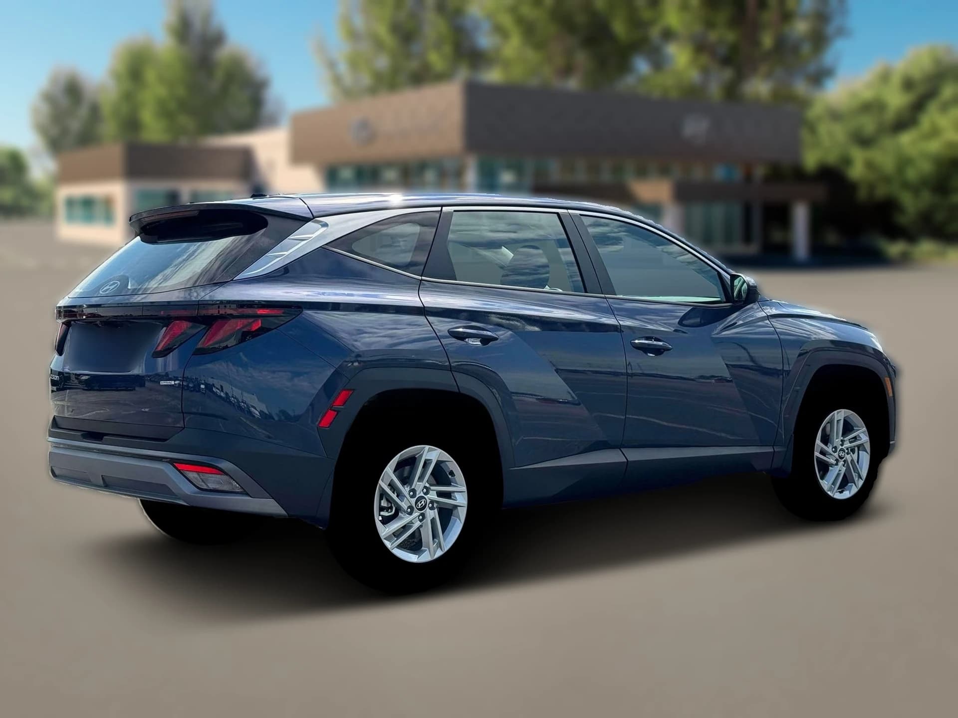 Hyundai Tucson SE AWD 2026 — side view