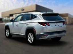Hyundai Tucson SE AWD 2026 — side view