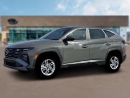 Hyundai Tucson SE AWD 2026 — side view