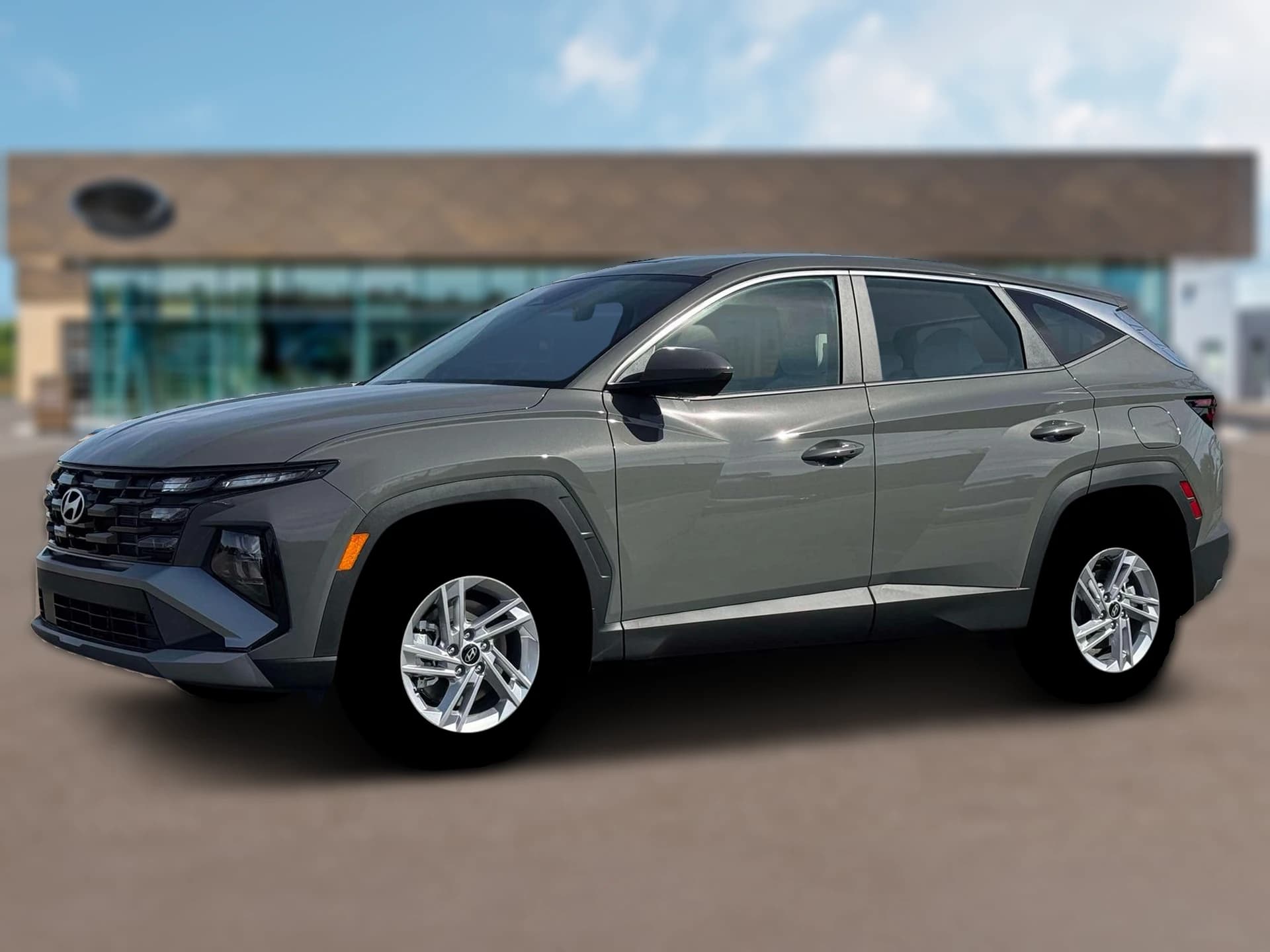 Hyundai Tucson SE AWD 2026 — side view