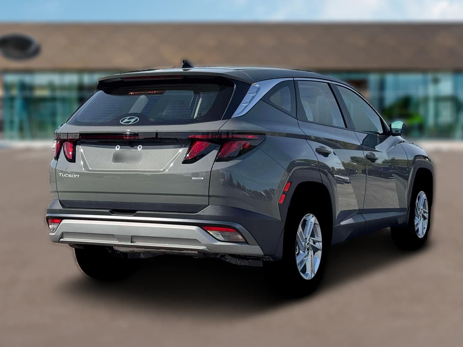 Hyundai Tucson SE AWD 2026 — side view