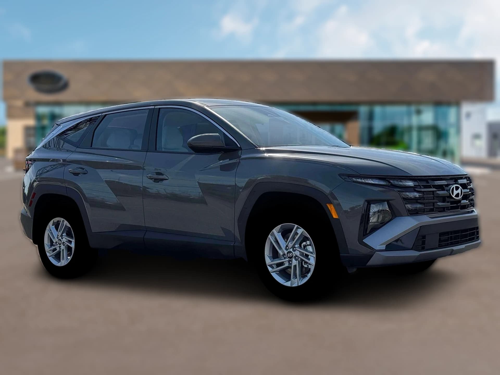 Hyundai Tucson SE AWD 2026 — side view