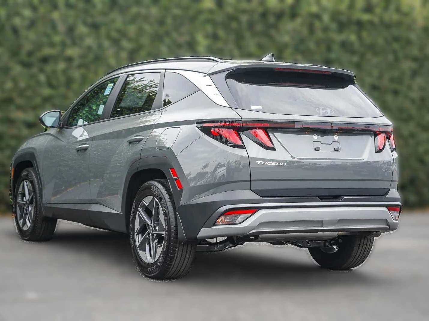 Hyundai Tucson SEL FWD 2026 — side view