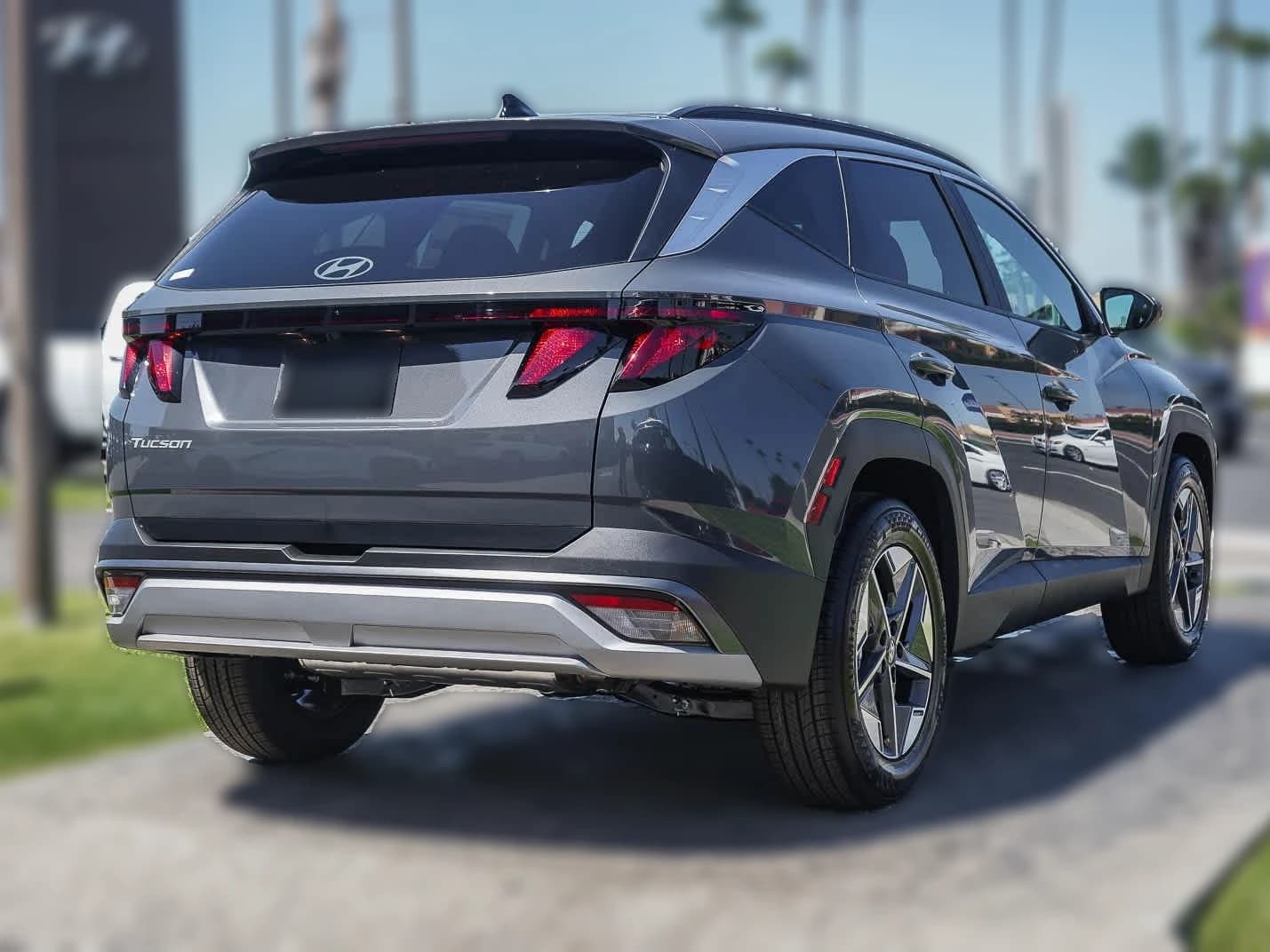 Hyundai Tucson SEL FWD 2026 — side view