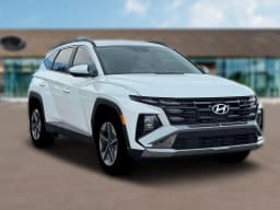 Hyundai Tucson SEL FWD 2026 — side view