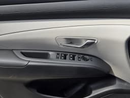 Hyundai Tucson SEL Plus FWD 2026 — side view