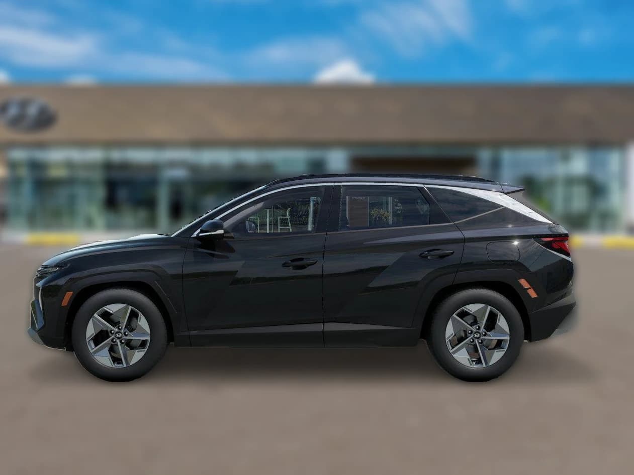 Hyundai Tucson SEL FWD 2026 — side view