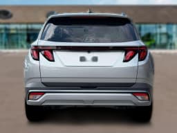 Hyundai Tucson SEL FWD 2026 — side view