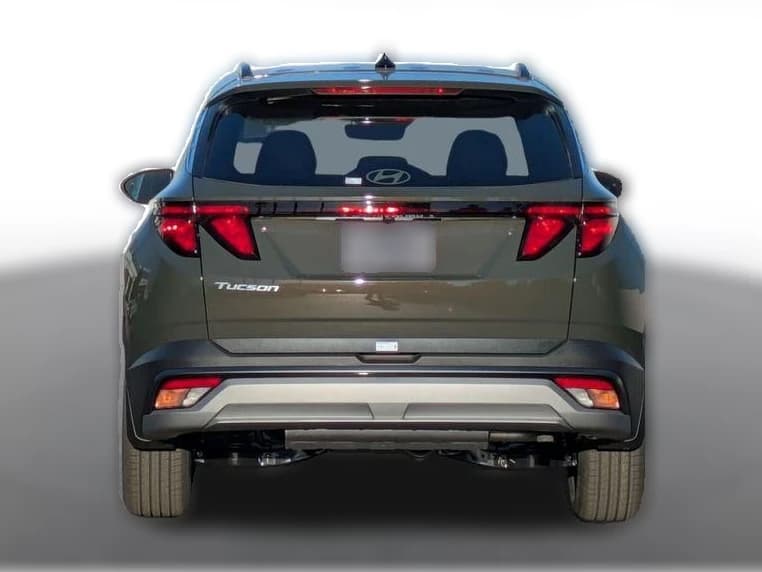 Hyundai Tucson SEL FWD 2026 — side view