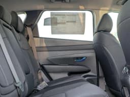 Hyundai Tucson SEL FWD 2026 — side view