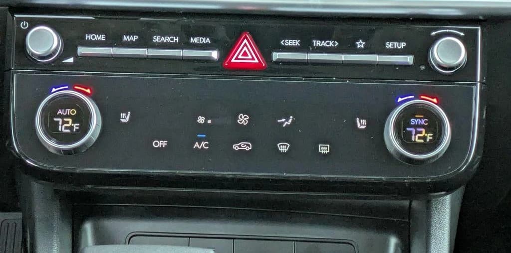 Hyundai Tucson SEL FWD 2026 — side view