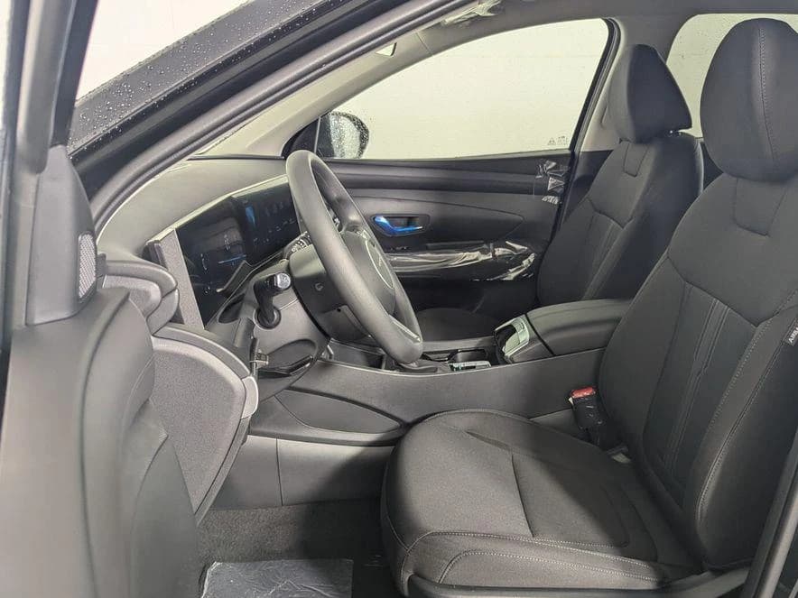 Hyundai Tucson SEL FWD 2026 — side view