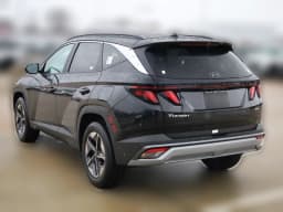 Hyundai Tucson SEL FWD 2026 — side view