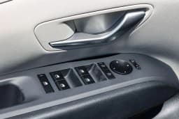 Hyundai Tucson SEL Plus FWD 2026 — side view