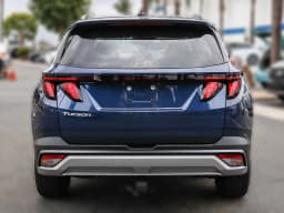 Hyundai Tucson SEL Plus FWD 2026 — side view