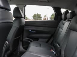Hyundai Tucson SEL Plus FWD 2026 — side view