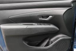 Hyundai Tucson SEL Plus FWD 2026 — side view
