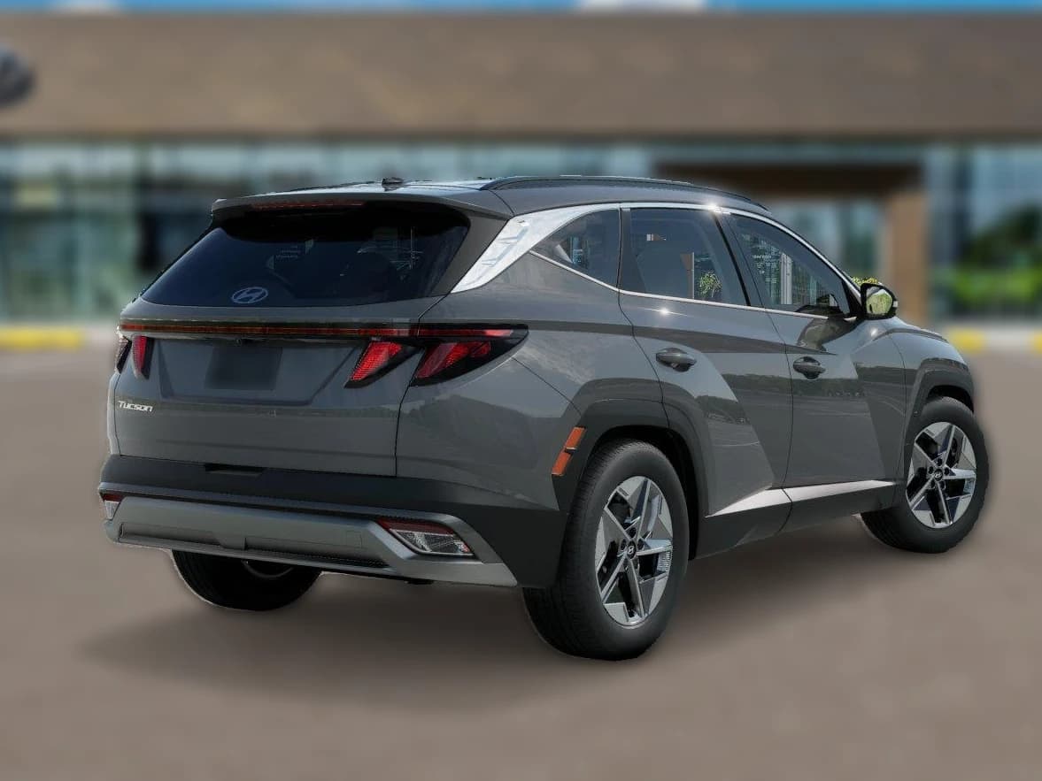 Hyundai Tucson SEL FWD 2026 — side view