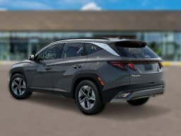Hyundai Tucson SEL FWD 2026 — side view