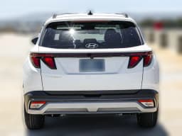 Hyundai Tucson SEL FWD 2026 — side view