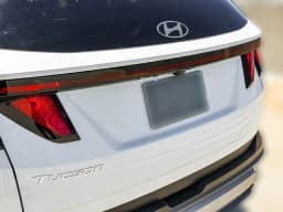 Hyundai Tucson SEL FWD 2026 — side view