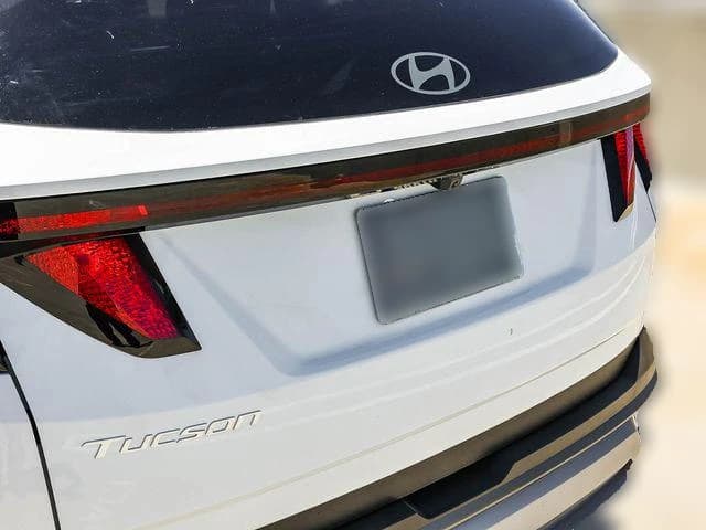 Hyundai Tucson SEL FWD 2026 — side view