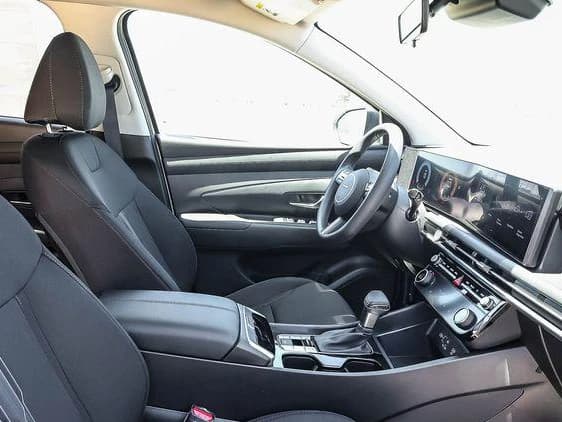 Hyundai Tucson SEL FWD 2026 — side view