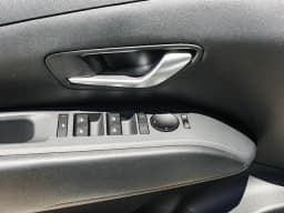 Hyundai Tucson SEL FWD 2026 — side view