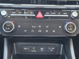 Hyundai Tucson SEL FWD 2026 — side view