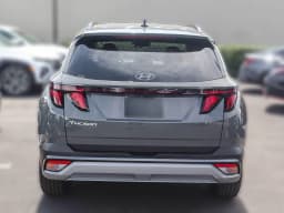 Hyundai Tucson SEL FWD 2026 — side view