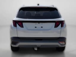 Hyundai Tucson SEL Plus FWD 2026 — side view