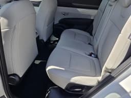 Hyundai Tucson SEL Plus FWD 2026 — side view