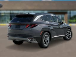 Hyundai Tucson SEL FWD 2026 — side view
