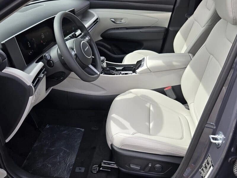 Hyundai Tucson SEL Plus FWD 2026 — side view