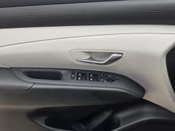 Hyundai Tucson SEL Plus FWD 2026 — side view